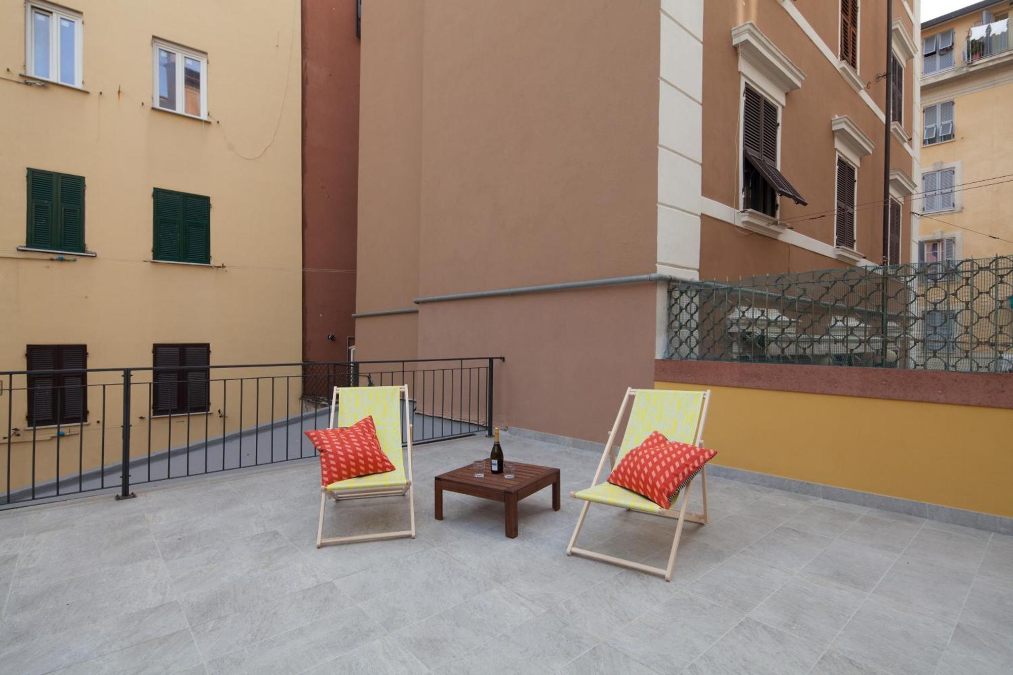 La Spezia City Center Apartment: Modern Rooftop Terrace near Cinque Terre Station Exterior photo