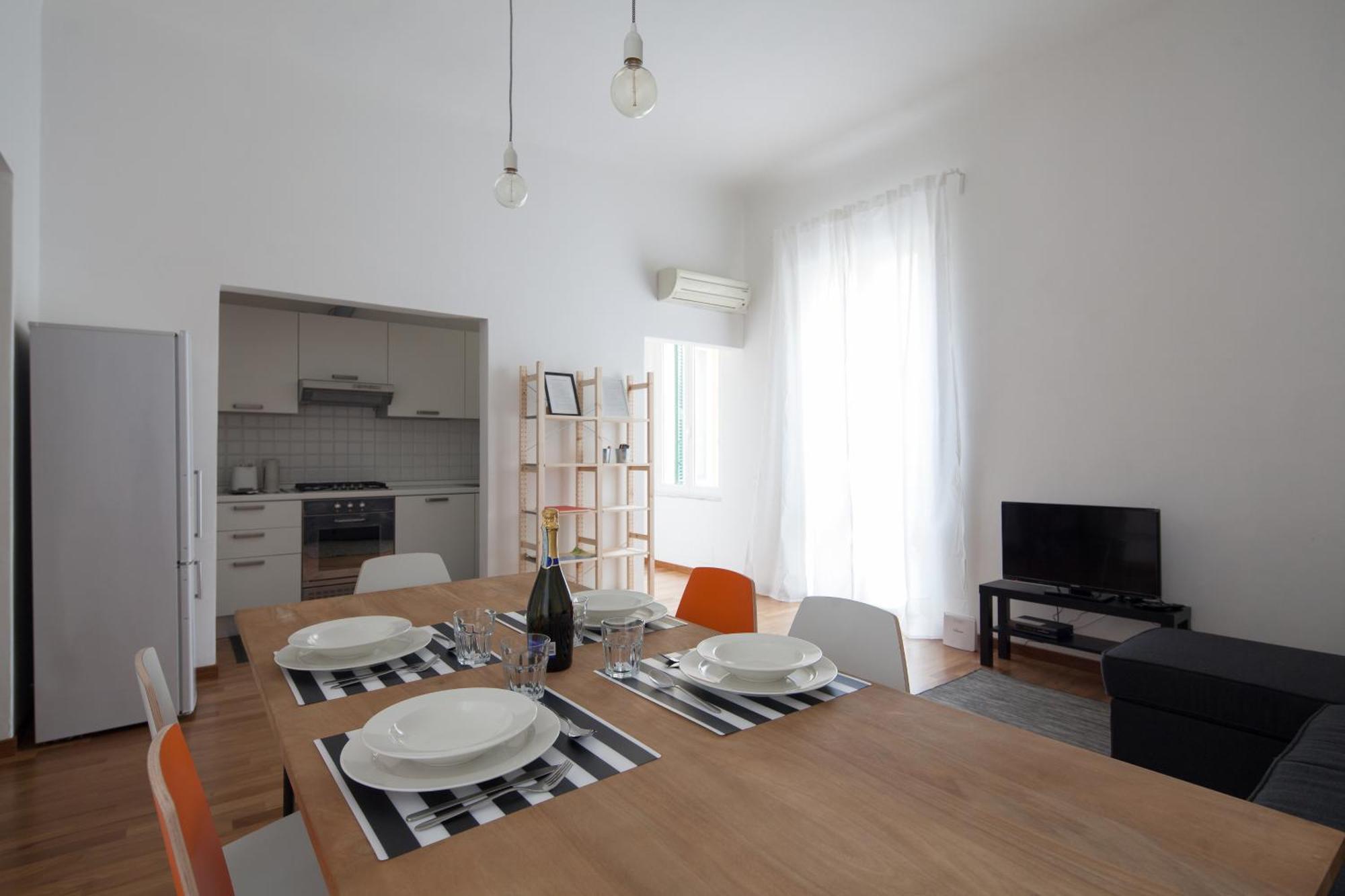 La Spezia City Center Apartment: Modern Rooftop Terrace near Cinque Terre Station Exterior photo